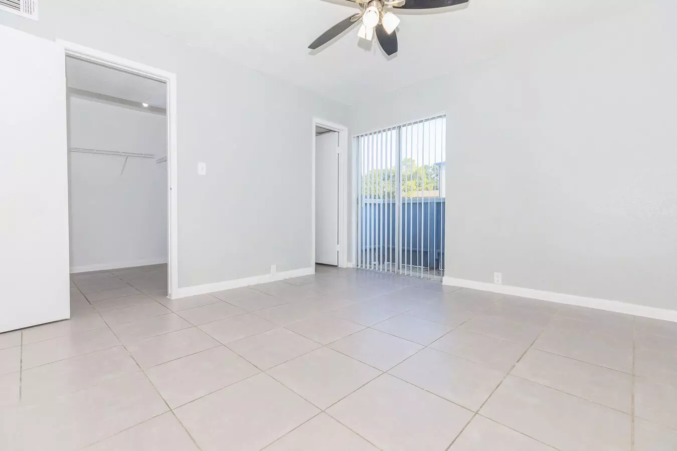 Colonial Woods Apartments photo 4