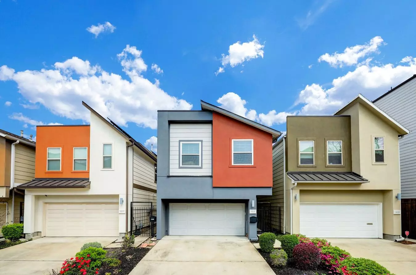 Coming Soon! 1811A Wichita St **ask About Our No Cash Deposit Option!** photo 2