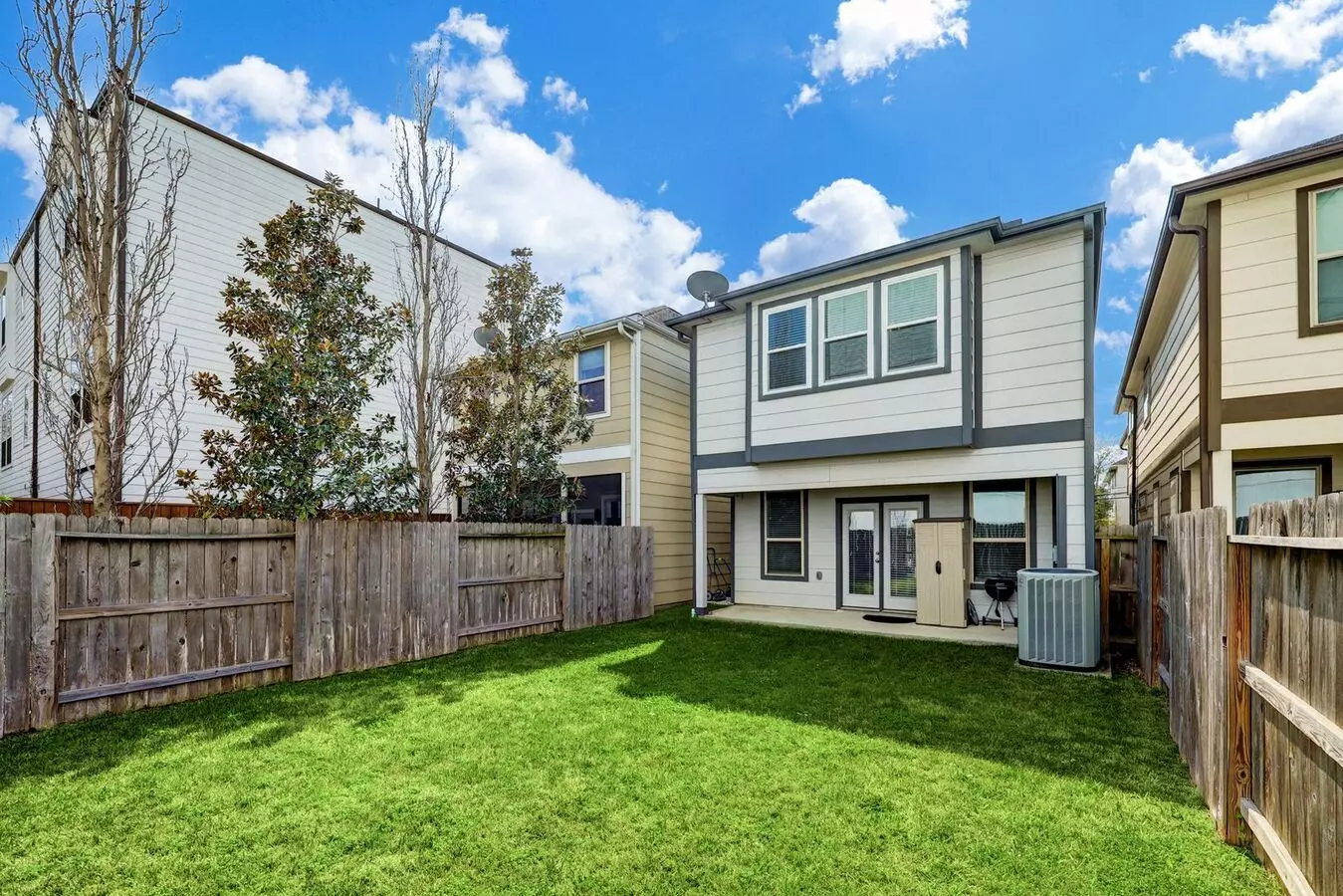 Coming Soon! 1811A Wichita St **ask About Our No Cash Deposit Option!** photo 4