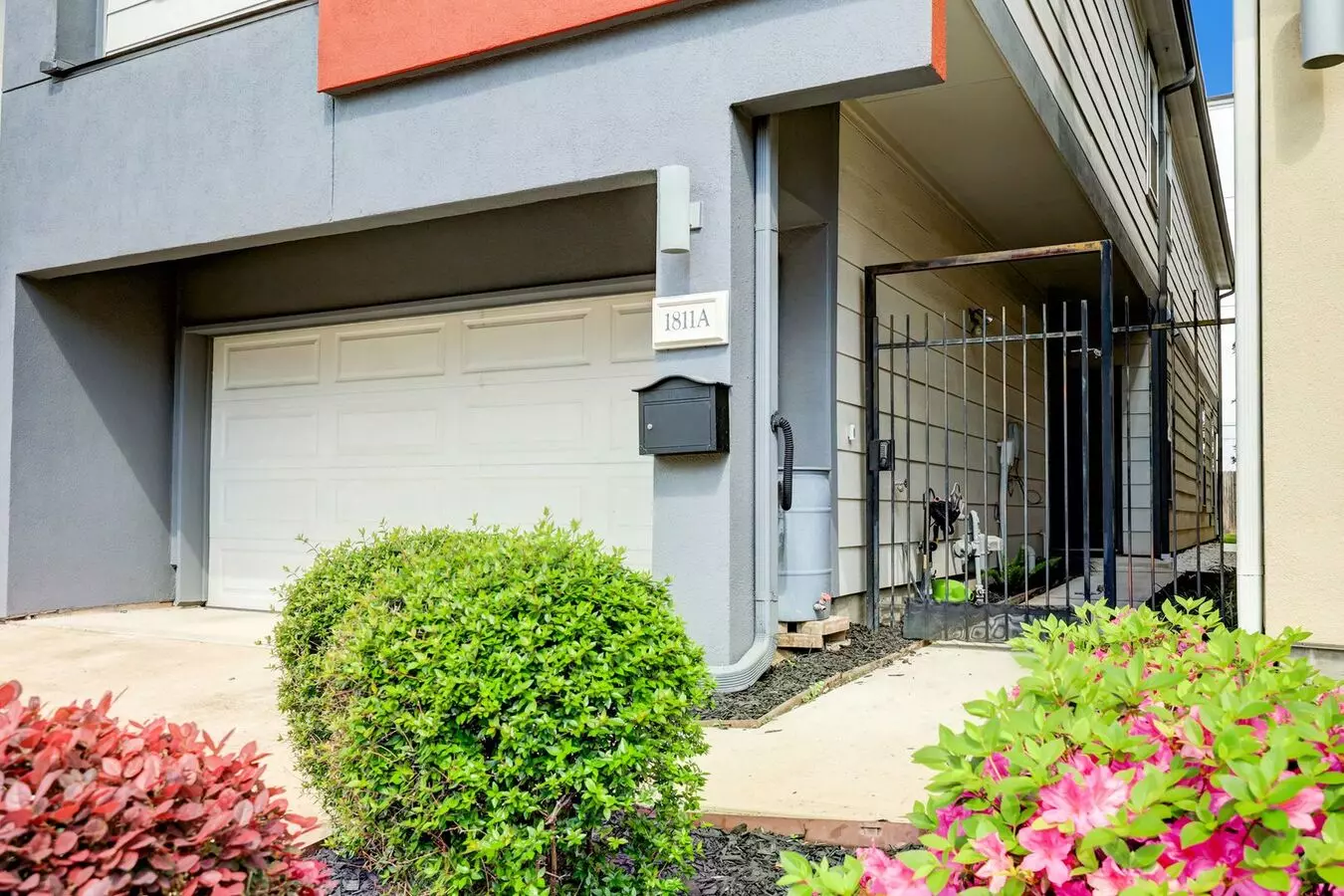 Coming Soon! 1811A Wichita St **ask About Our No Cash Deposit Option!** photo 3