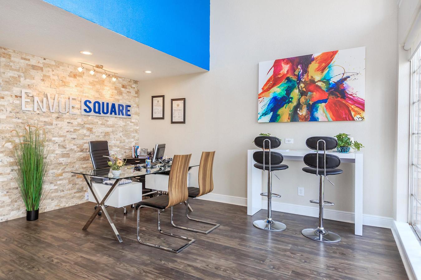 Envue Square photo 4