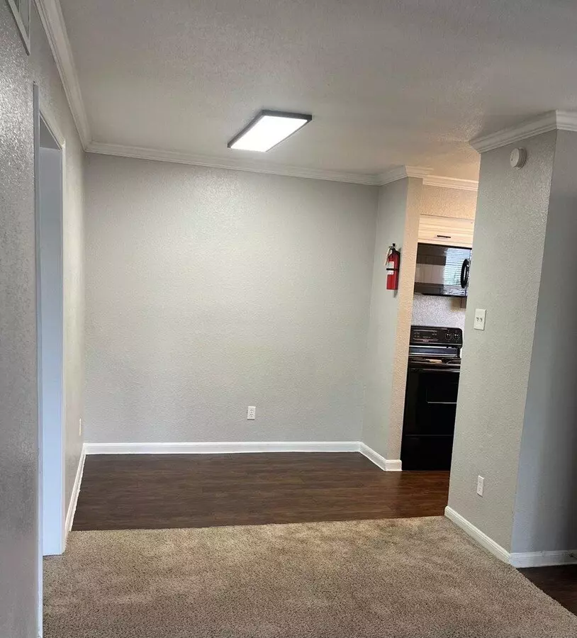 Glenwood Apartment Homes photo 3