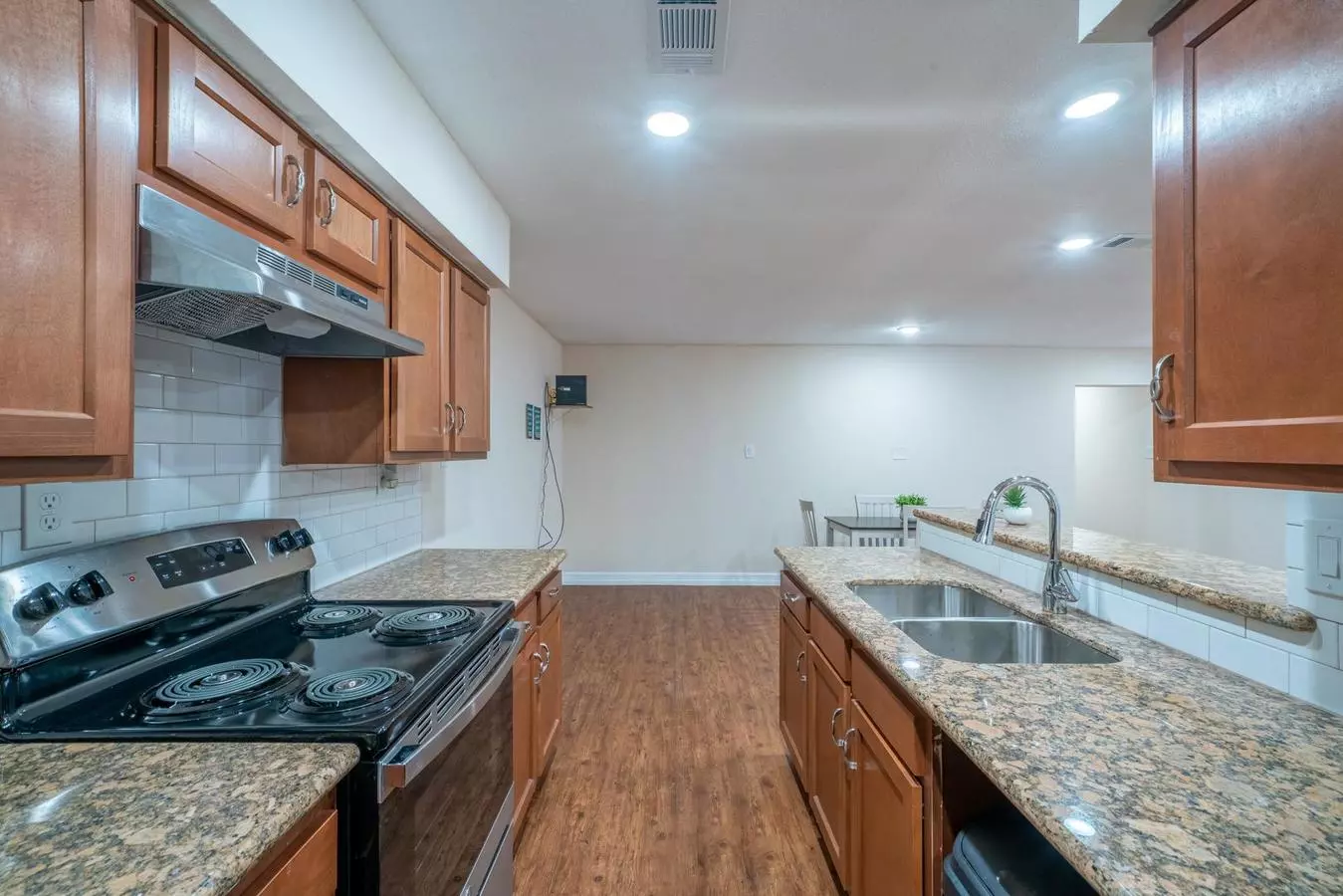 4731 Hollybrook Lane, Houston, TX 77039 photo 4