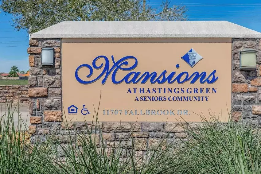 Mansions at Hastings Green Senior photo 2