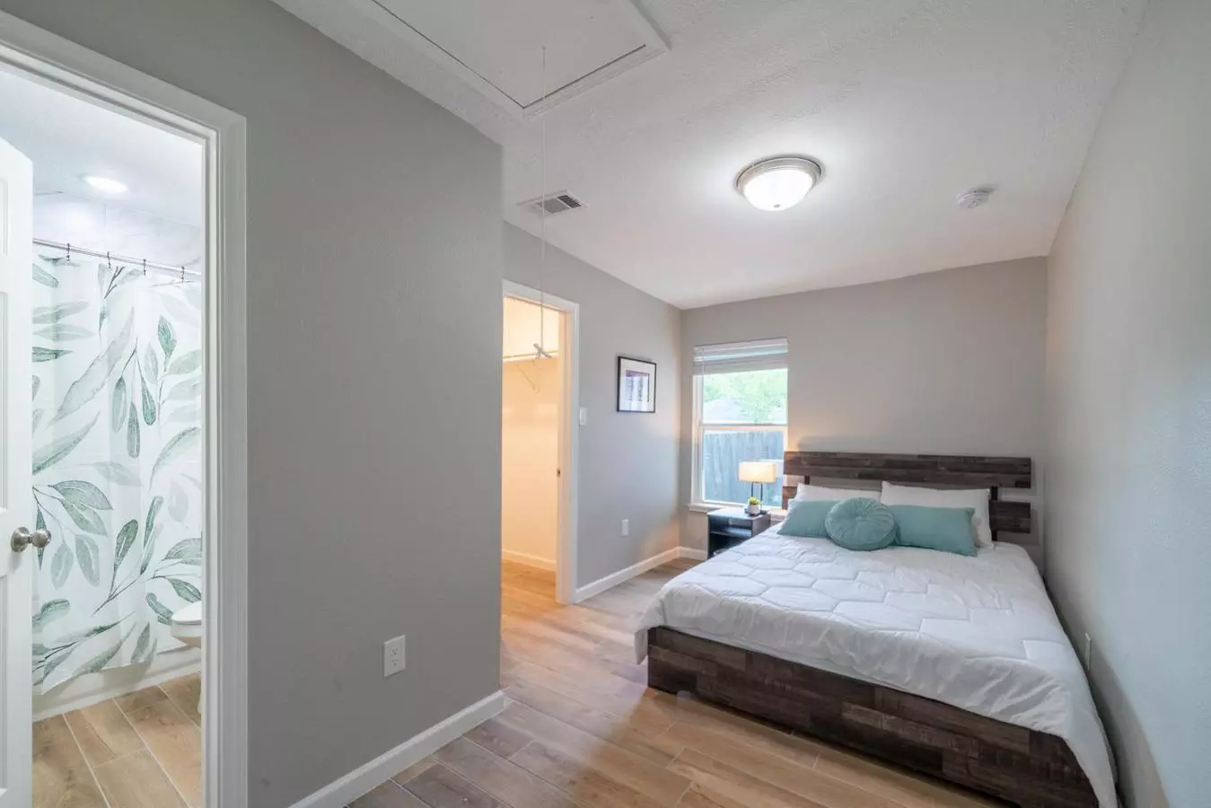 261 Owens Street, Houston, TX 77029 photo 5