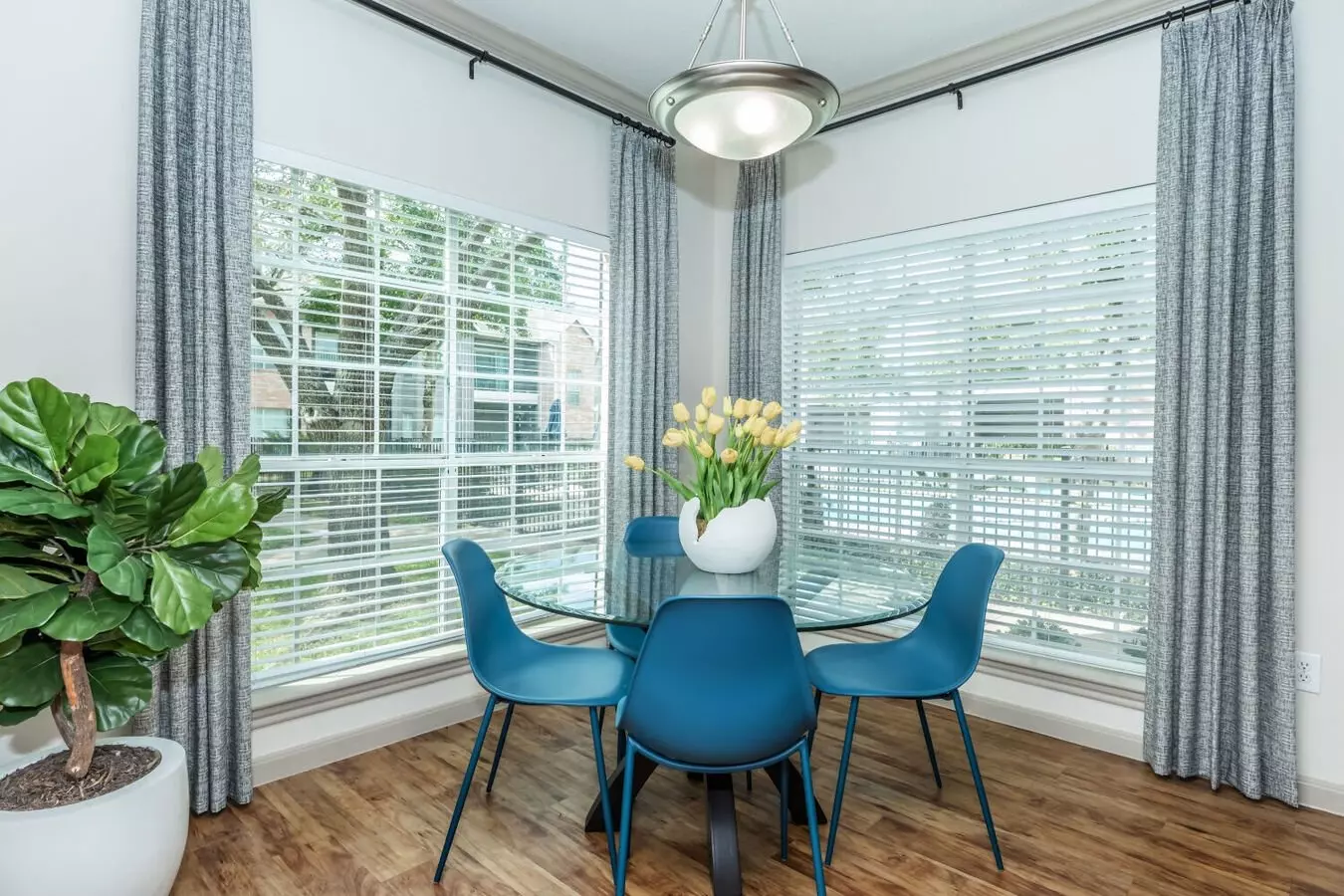 Richmond Towne Homes photo 3