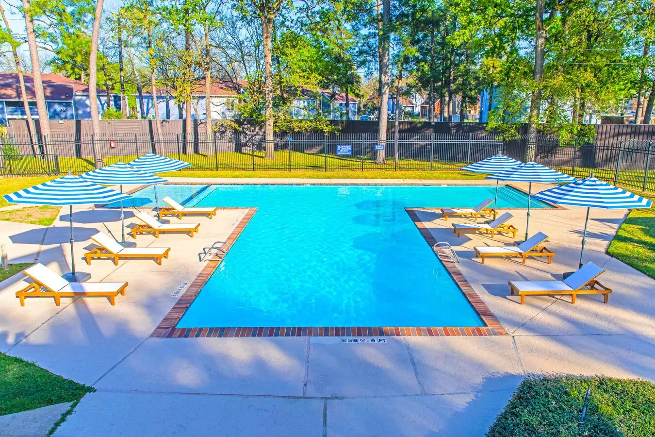 601 Cypress Station, Houston, TX 77090 photo 4