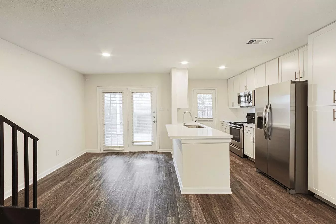 601 Cypress Station, Houston, TX 77090 photo 2
