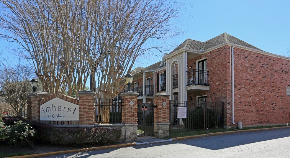 Serena Heights photo 3
