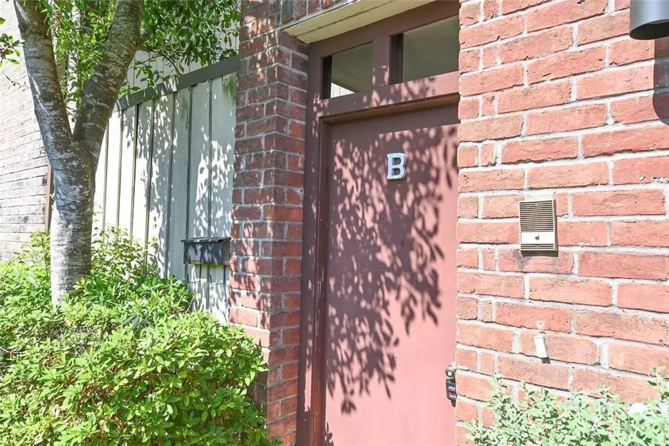 2243 West Alabama Street, Houston, TX 77098 photo 4