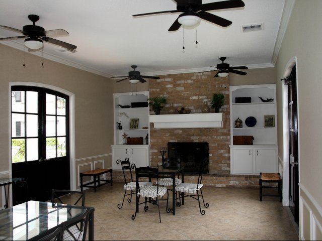 The Winrock Apartments photo 3
