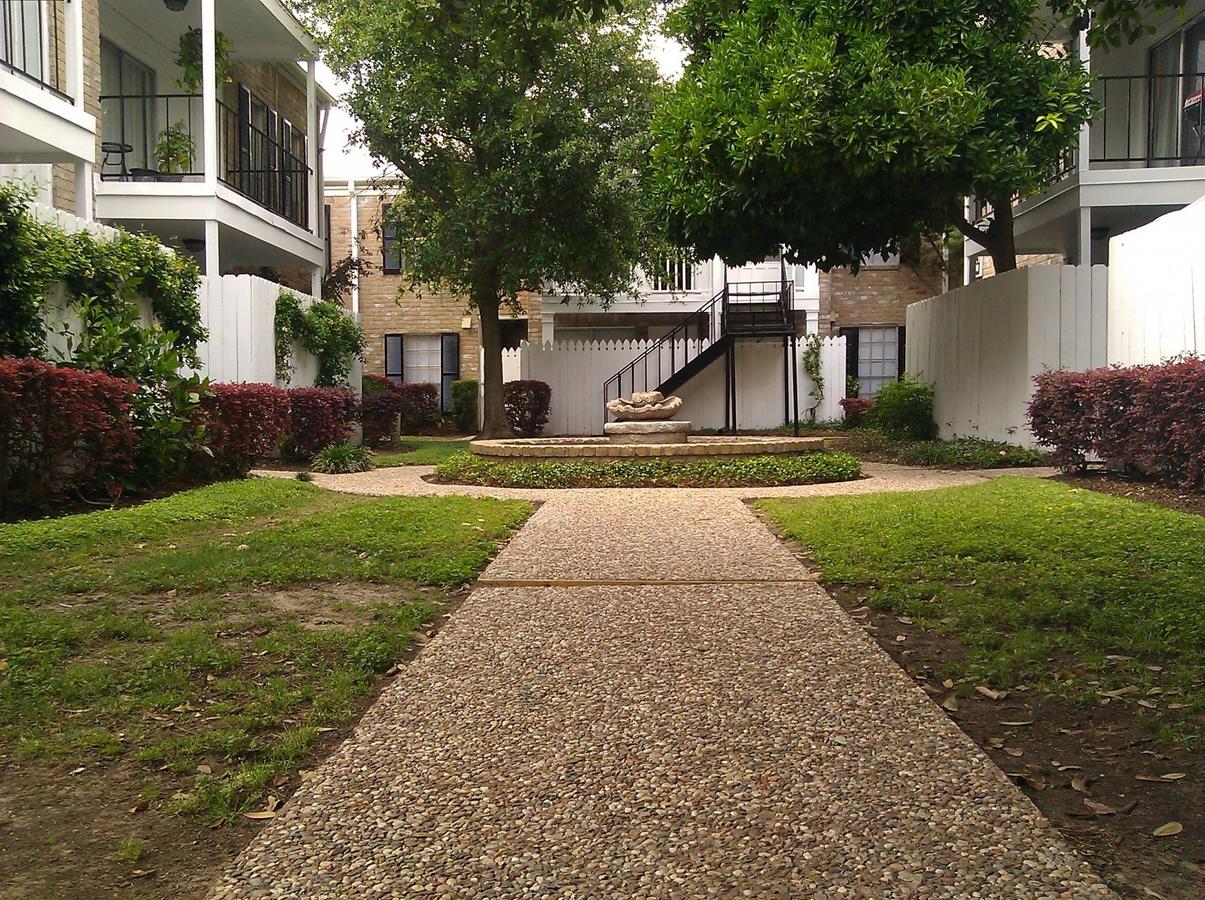 The Winrock Apartments photo 4