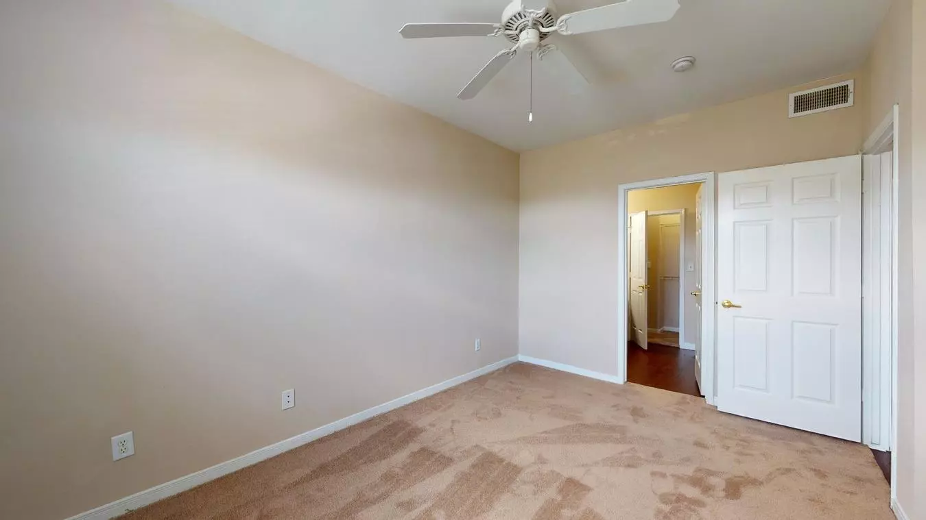 UVALDE RANCH APTS photo 5