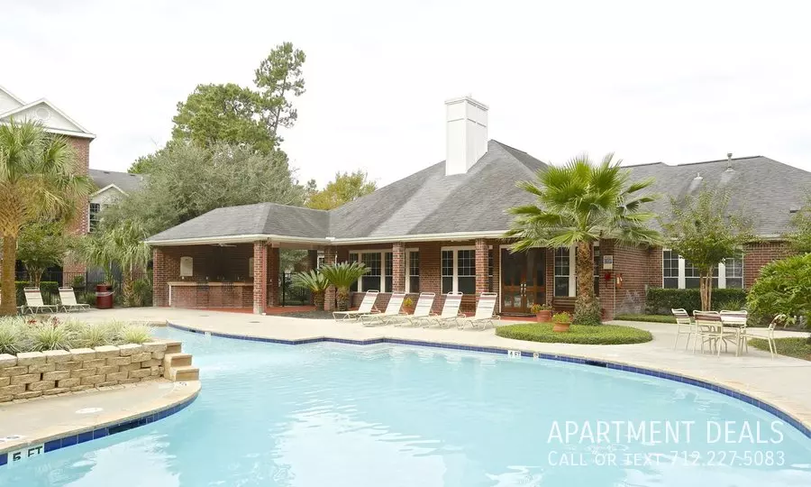 8152 Fm 1960 Road East, Humble, TX 77346 photo 2