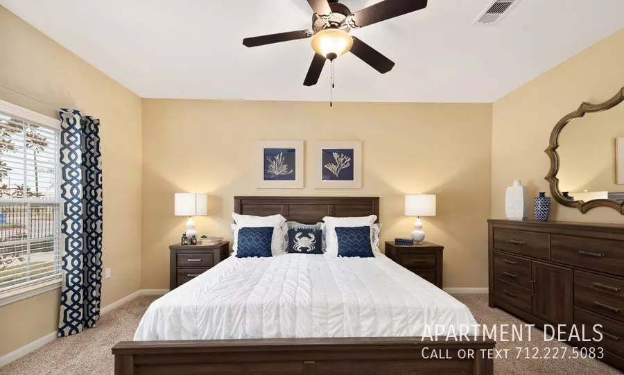 10379 N Sam Houston Pkwy photo 4