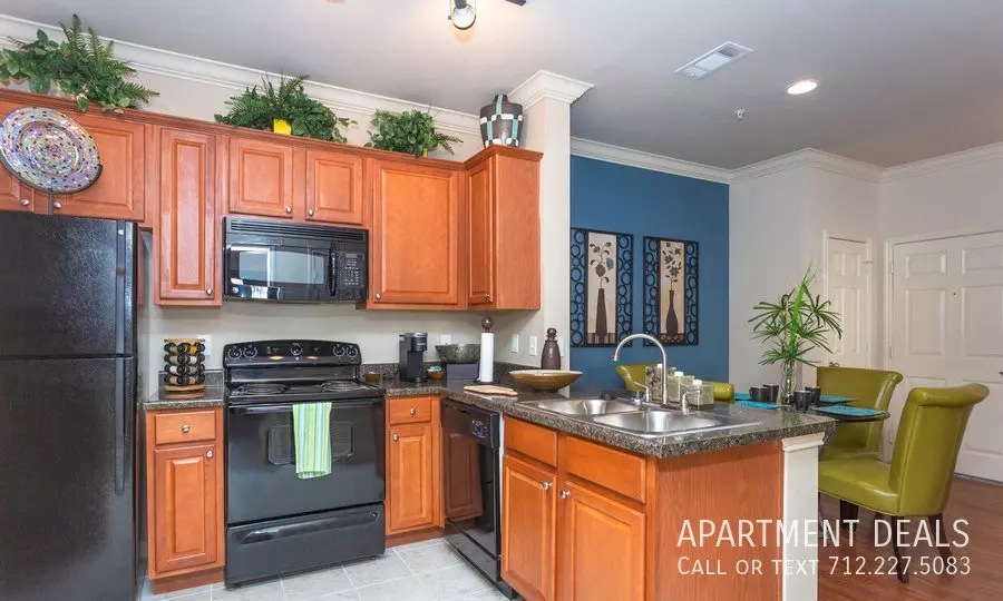16 Woodland Hills Dr photo 3
