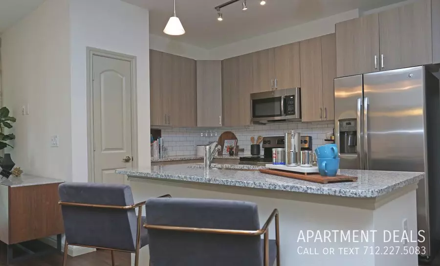 16708 W Lk photo 5
