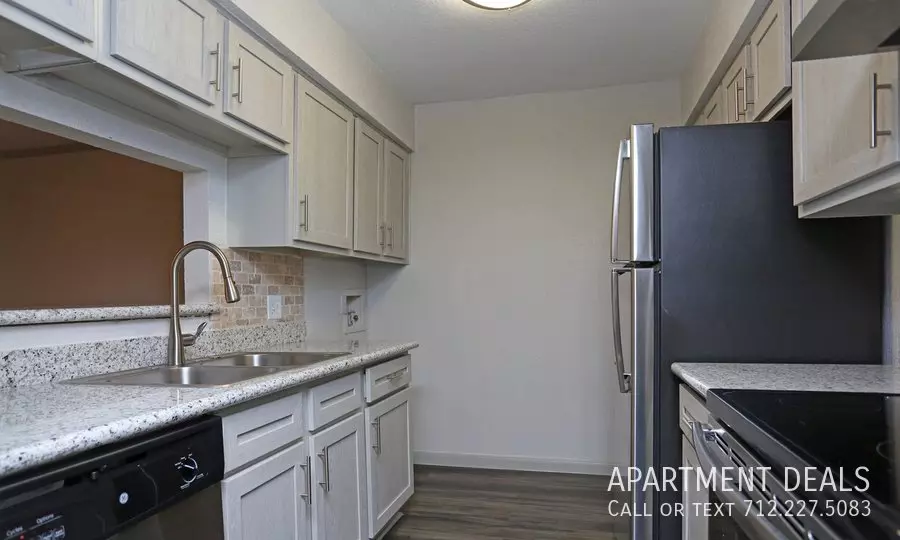 2927 Sycamore Springs Drive, Humble, TX 77339 photo 3