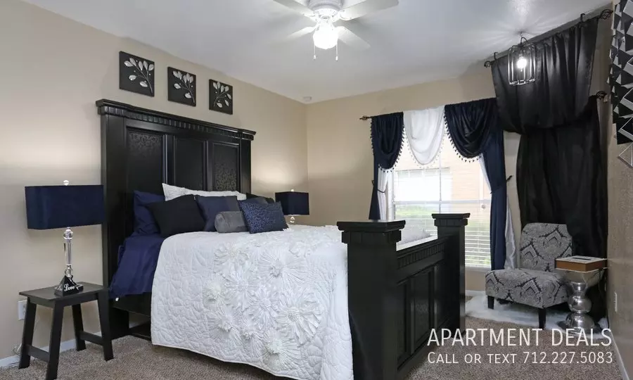 430 South Bender Avenue, Humble, TX 77338 photo 4
