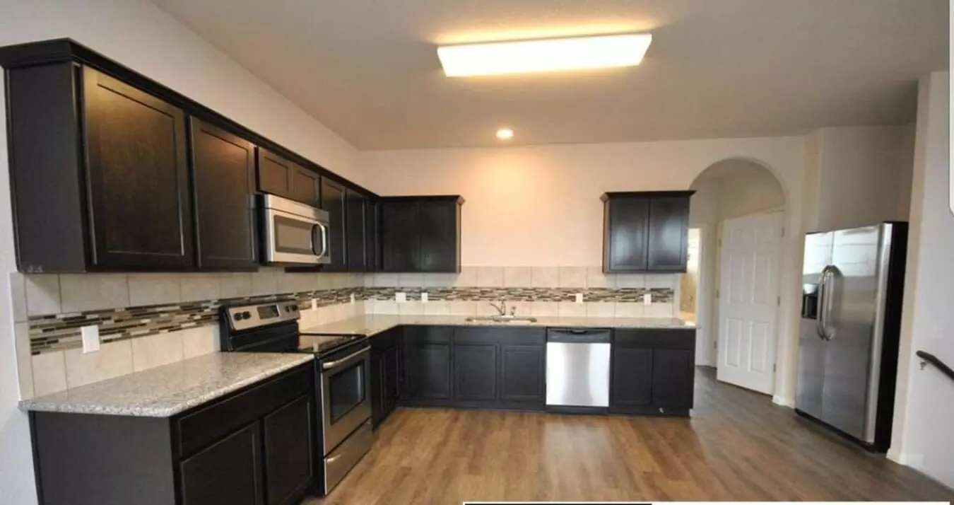 20804-B Muirfield Bend Cove, Hutto, TX 78634 photo 2