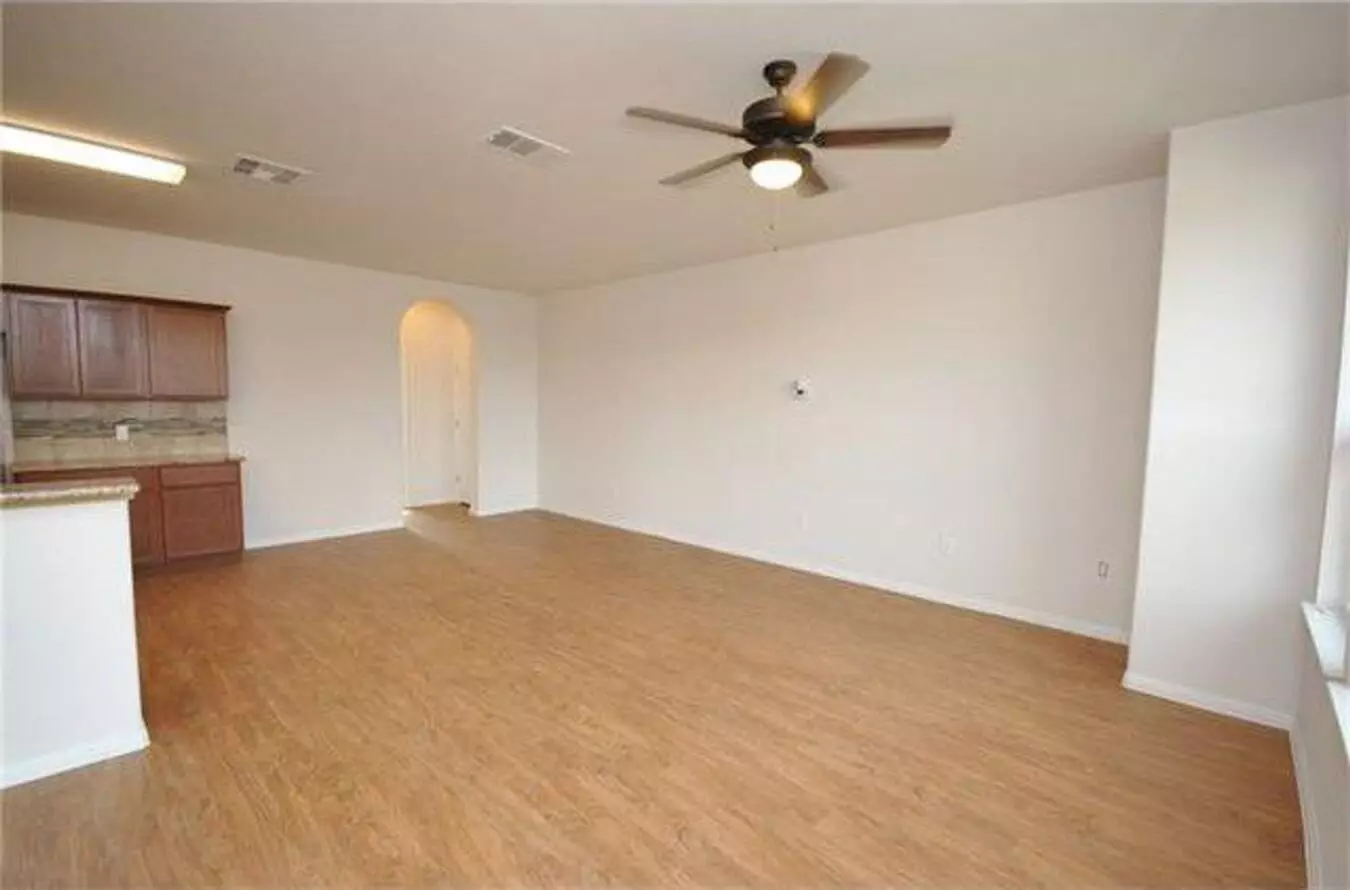 20804-B Muirfield Bend Cove, Hutto, TX 78634 photo 5