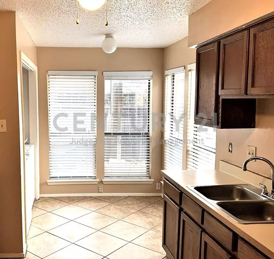 1619 Brentwood Drive, Irving, TX 75061 photo 3