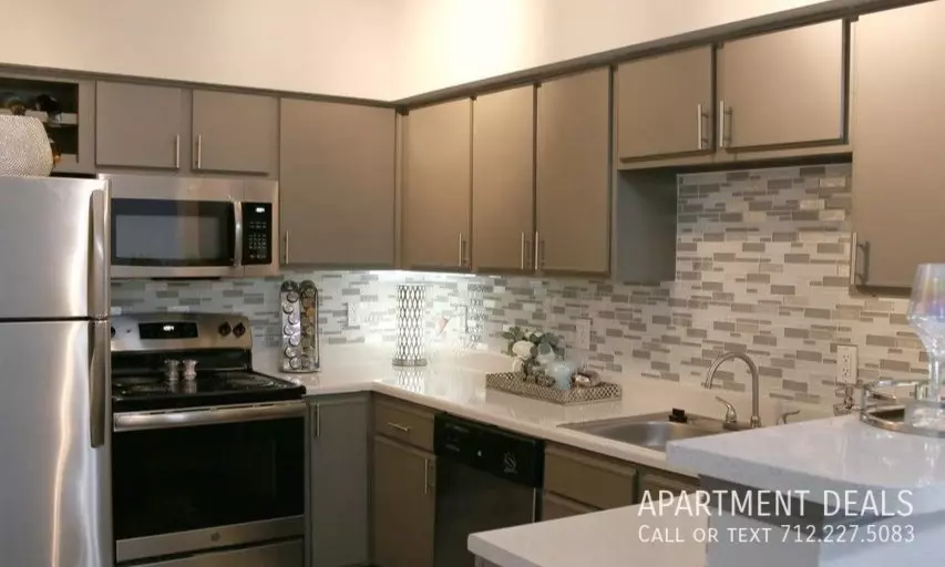 10006 North Eldridge Parkway, Jersey Village, TX 77065 photo 3
