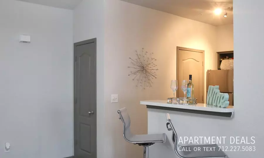 10006 North Eldridge Parkway, Jersey Village, TX 77065 photo 2