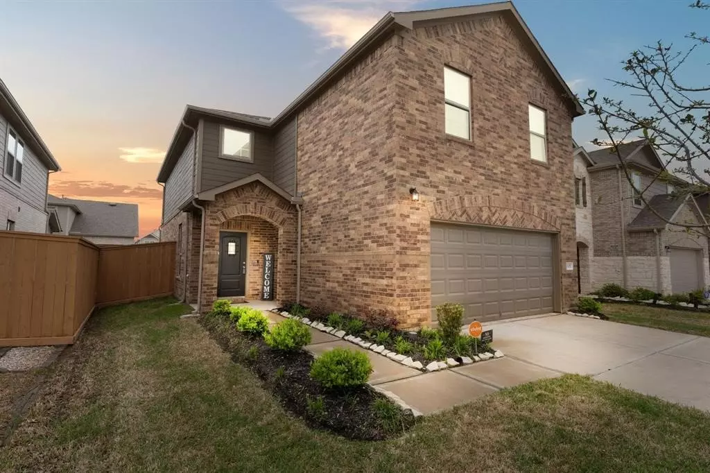 1008 Caramel Shores Drive, Katy, TX 77493 photo 2