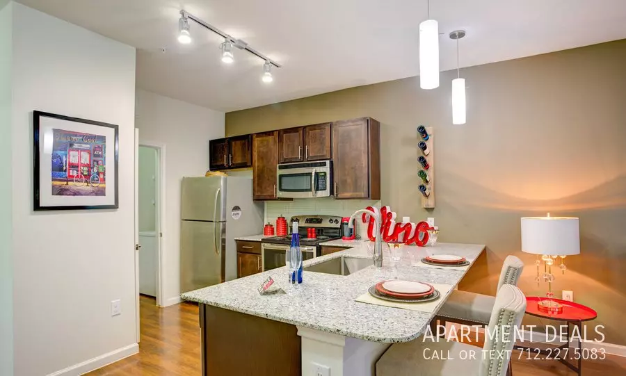 1232 W Grand Pkwy photo 5