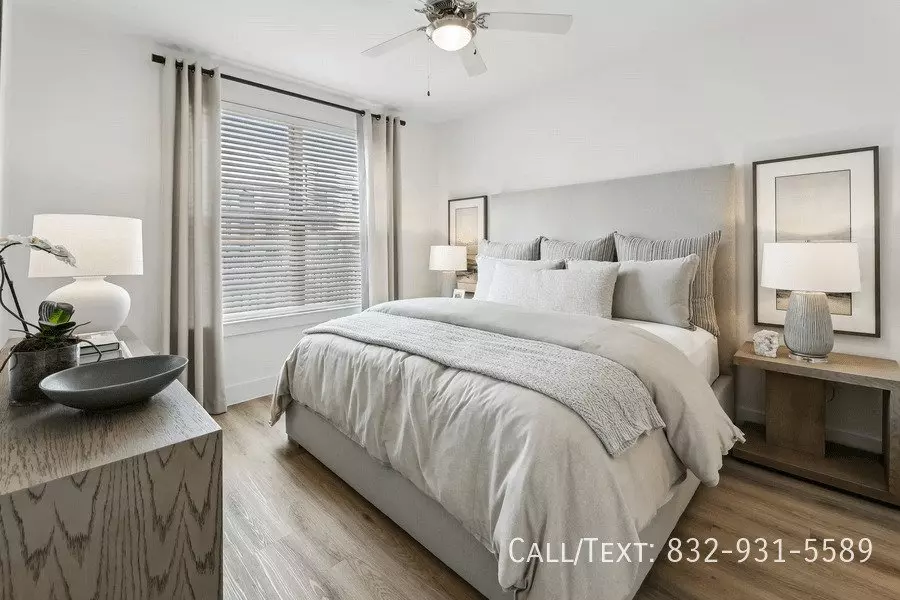 1284 Pin Oak Road, Katy, TX 77494 photo 5