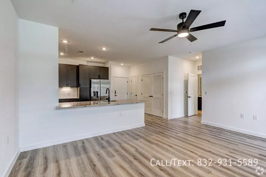 1284 Pin Oak Road, Katy, TX 77494 photo 2
