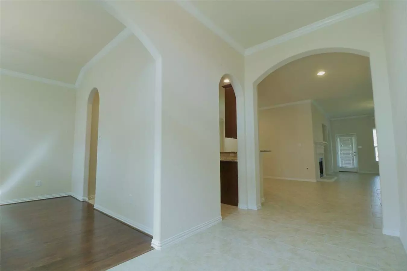 1922 Pontius Drive, Katy, TX 77493 photo 2