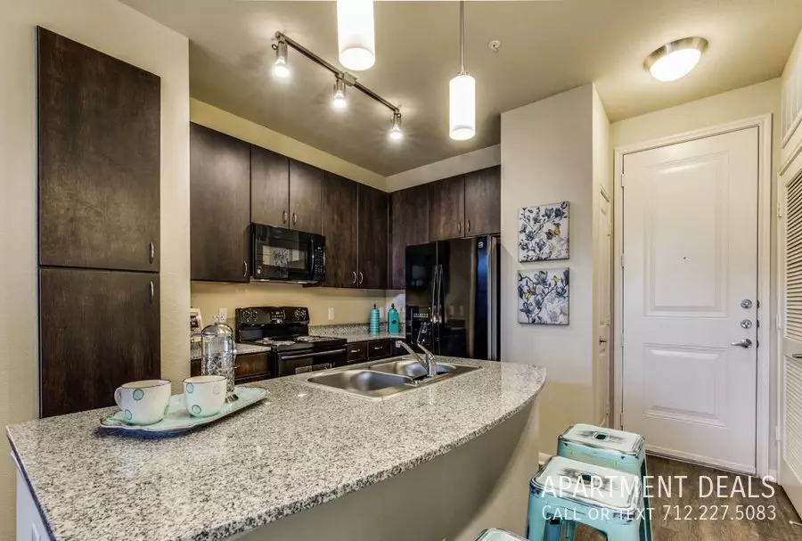 20807 Highland Knolls Drive, Katy, TX 77450 photo 2