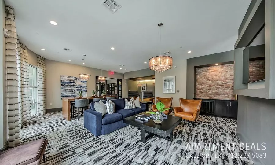 21007 Kingsland Boulevard, Katy, TX 77450 photo 5