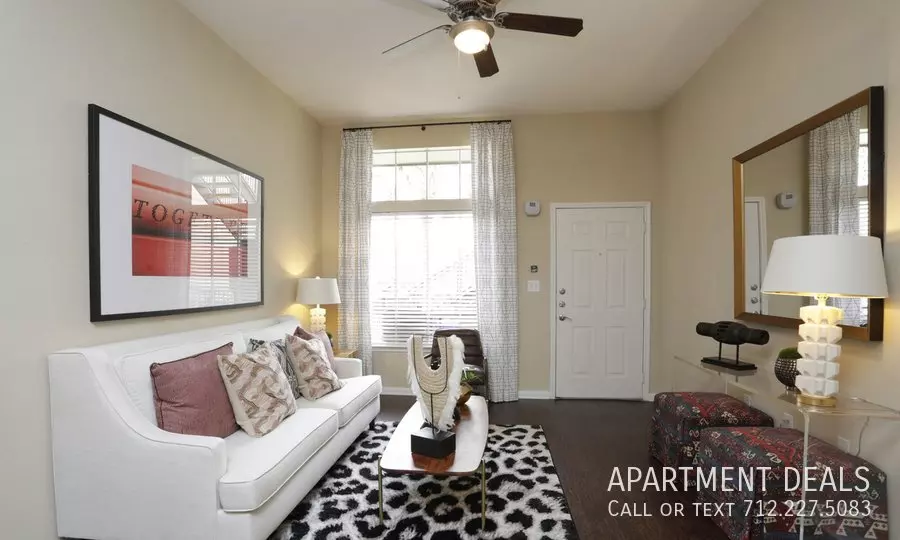 21506 Park St photo 2