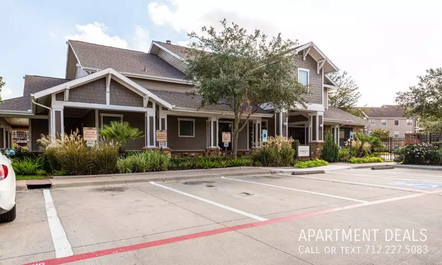 2156 Katy Fort Bend RD photo 2