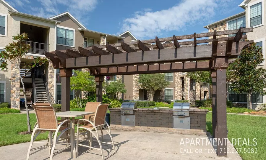 228 Mason Creek Drive, Katy, TX 77450 photo 2