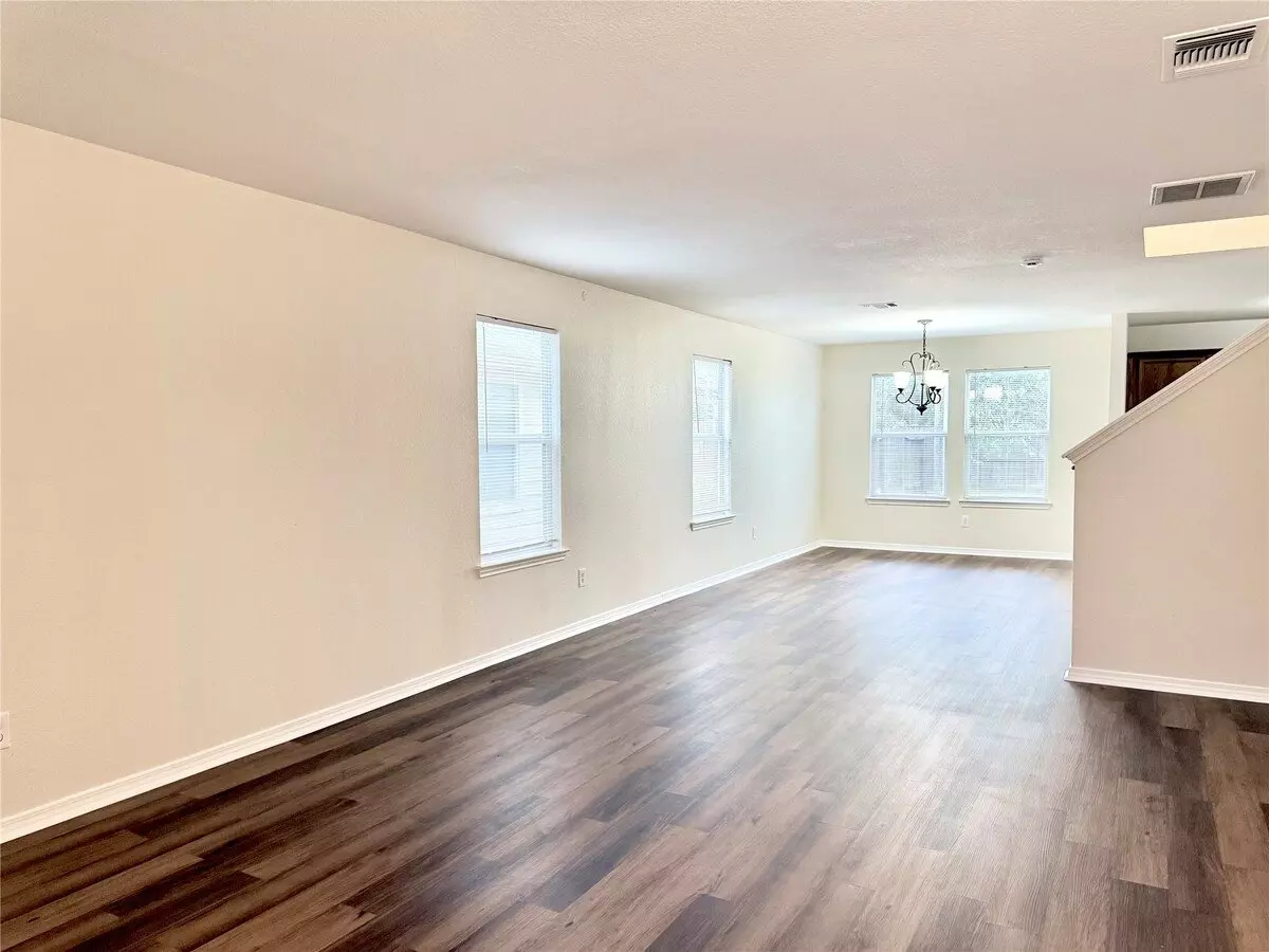 3814 Silver Bridge Lane, Katy, TX 77449 photo 3