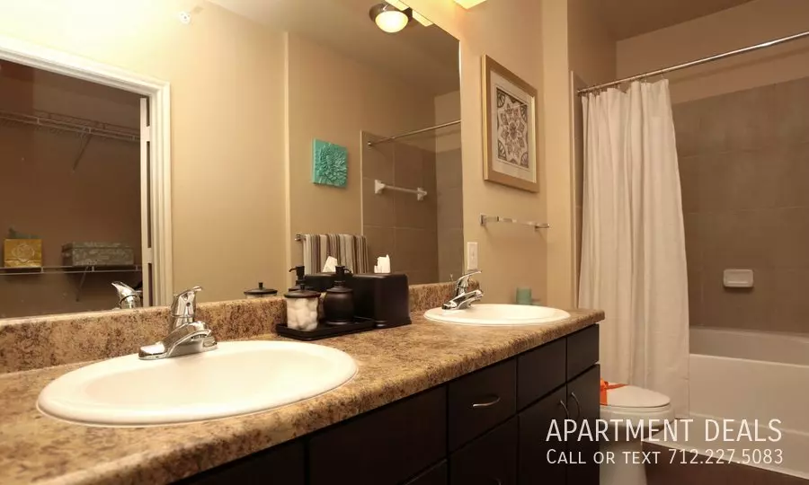516 Westgreen Boulevard, Katy, TX 77450 photo 4