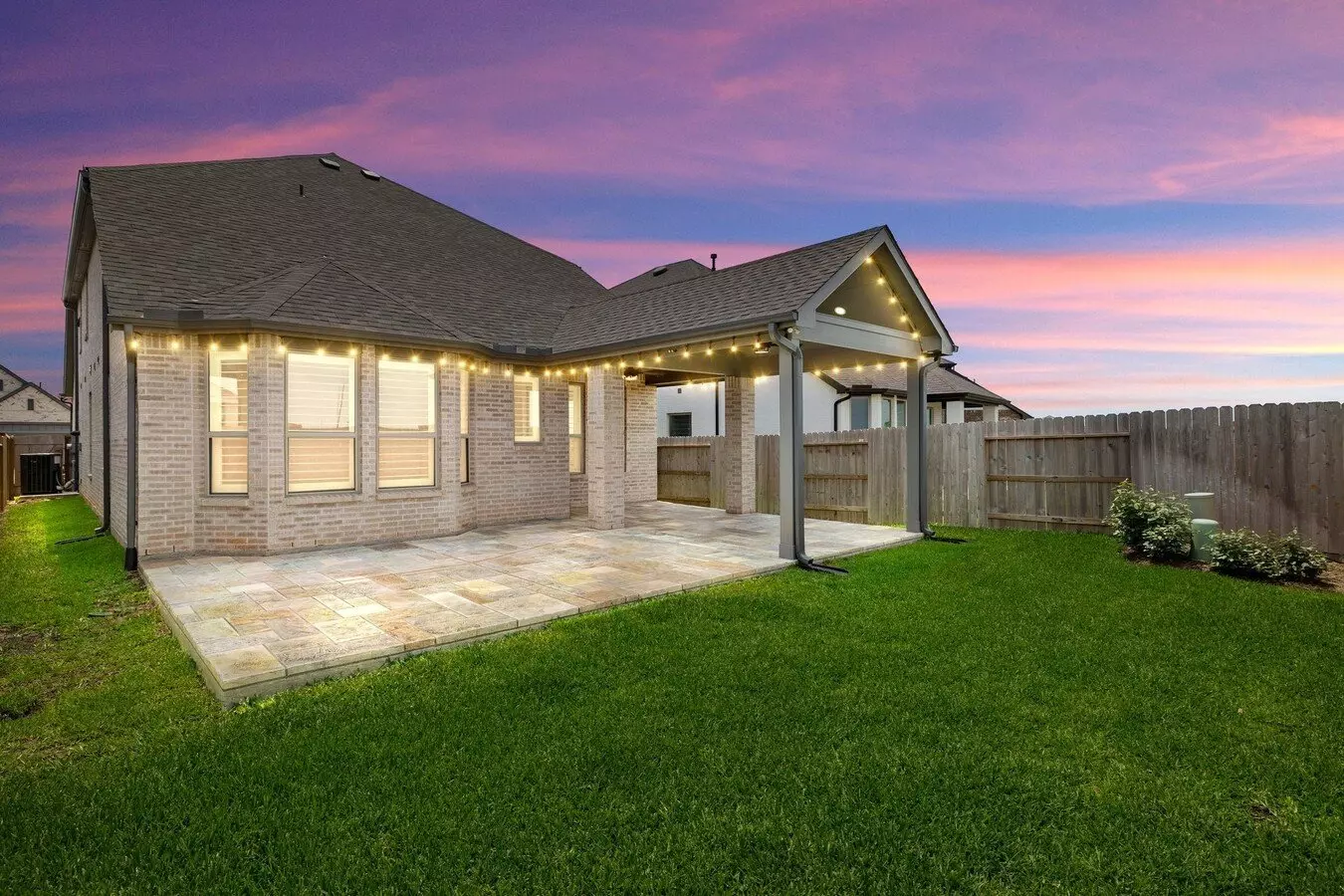 997 Newport Creek Drive, Katy, TX 77493 photo 3