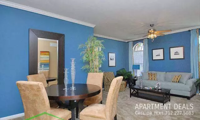 106 Admiralty Way, Kemah, TX 77565 photo 3