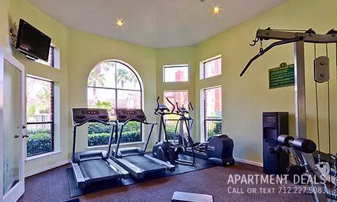 106 Admiralty Way, Kemah, TX 77565 photo 5