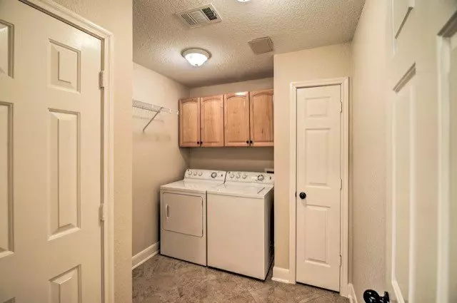 605 6th Street, Kemah, TX 77565 photo 3
