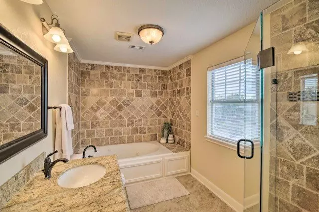 605 6th Street, Kemah, TX 77565 photo 5