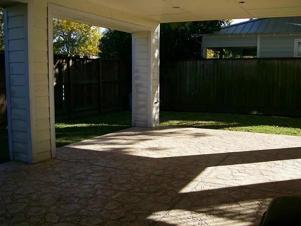 620 8th Street, Kemah, TX 77565 photo 3