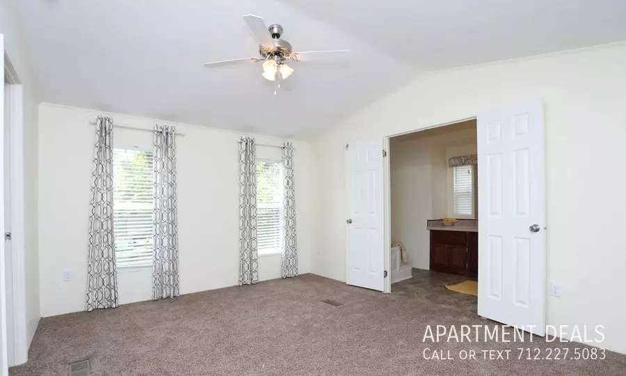 514 Fountain Drive, La Porte, TX 77571 photo 3