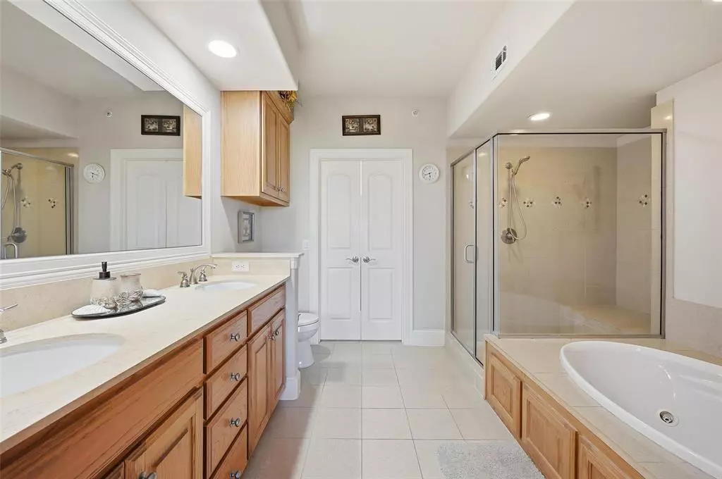500 Waters Edge Dr photo 4