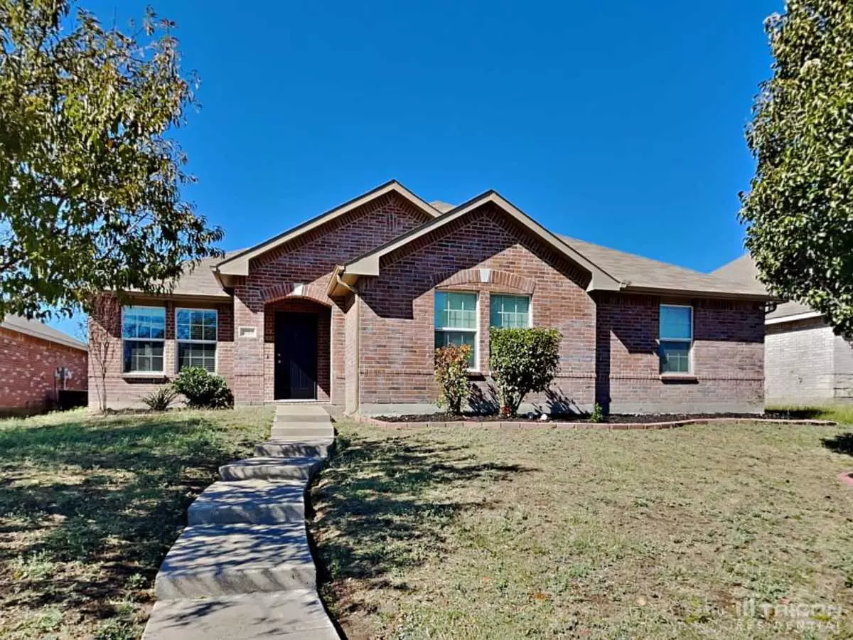2013 Cedarwood Drive, Lancaster, TX 75134 photo 5