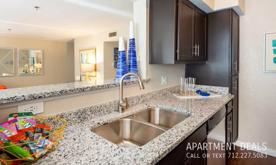 1207 Enterprise Avenue, League City, TX 77573 photo 3